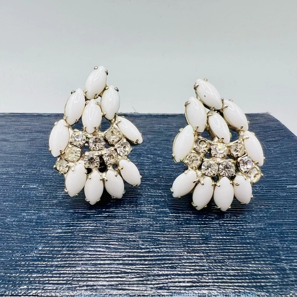 Vintage white glass rhinestone clip on earrings climbers milkglass